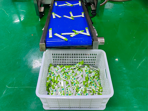 陜西蒲城客戶購(gòu)買6列異型袋包裝機(jī)